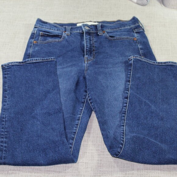 Gap Size 28 Forever Straight High Rise Blue Jeans - Picture 1 of 6